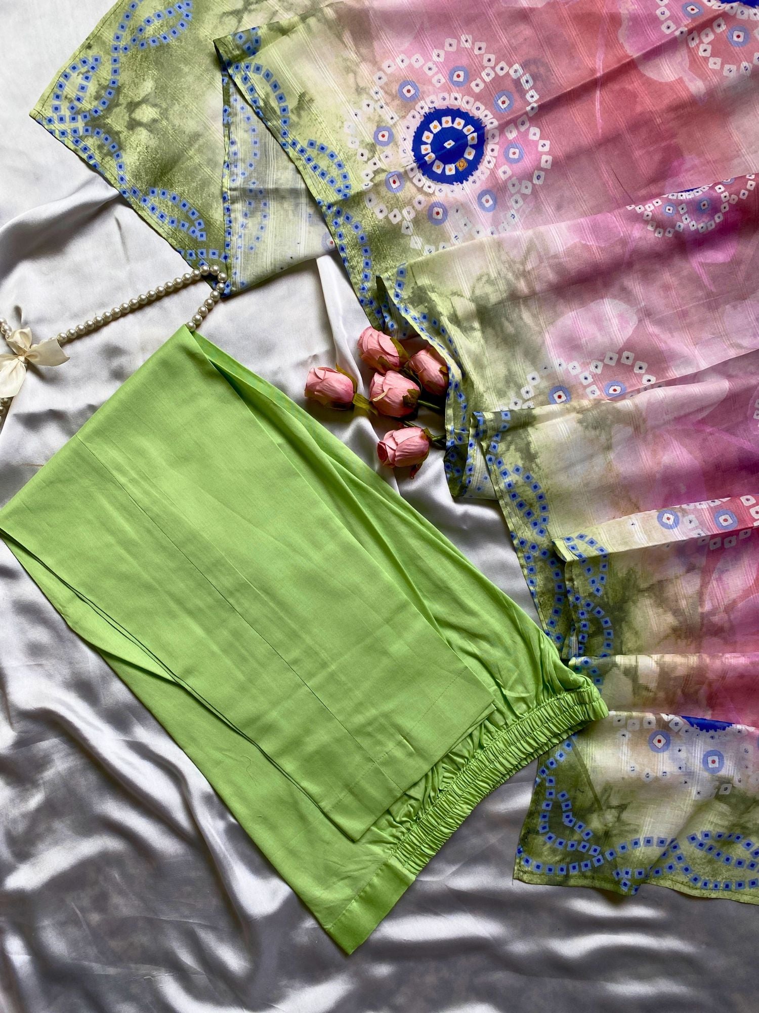 LAWN UNSTITCHED 17