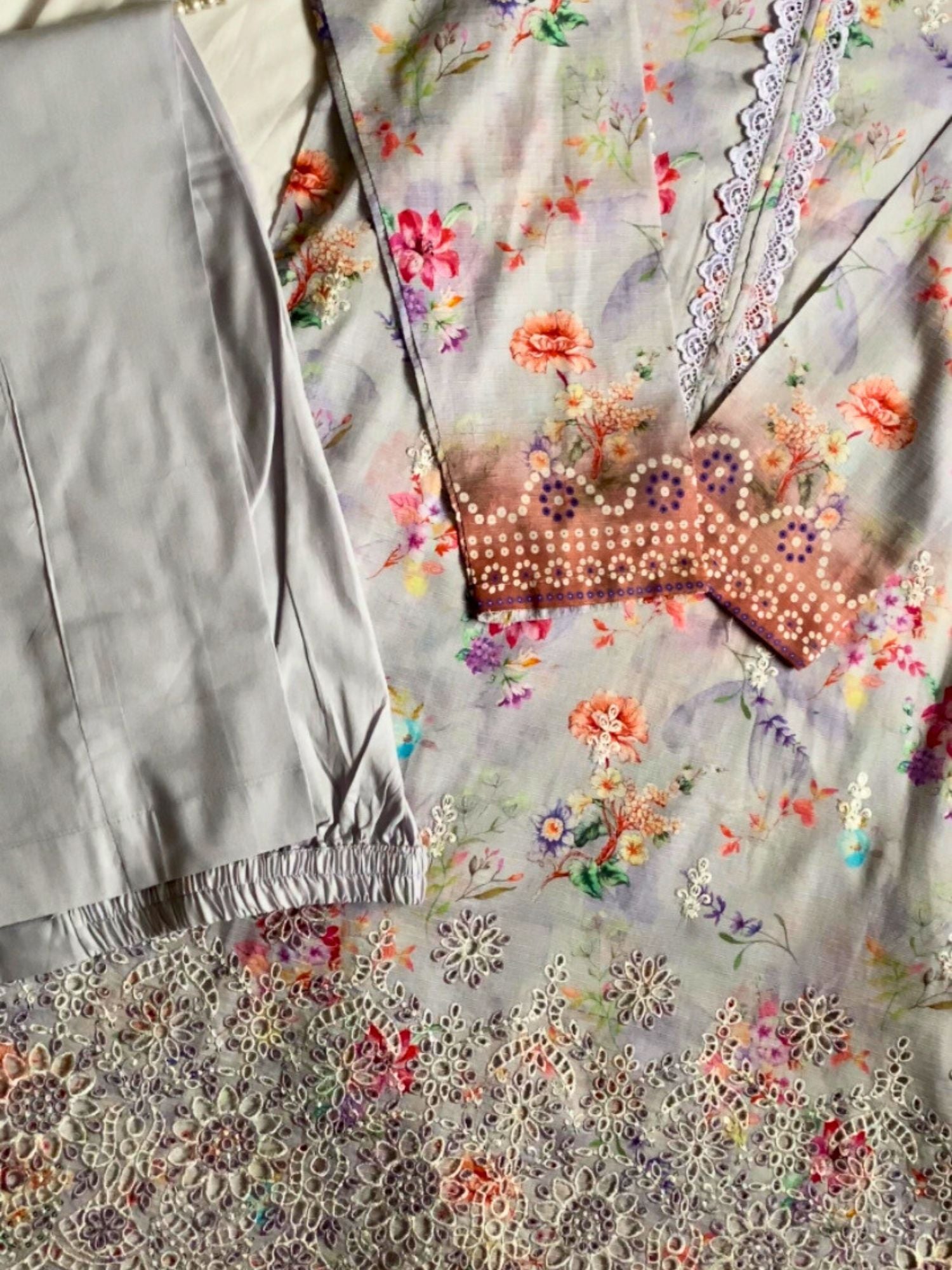LAWN UNSTITCHED 14