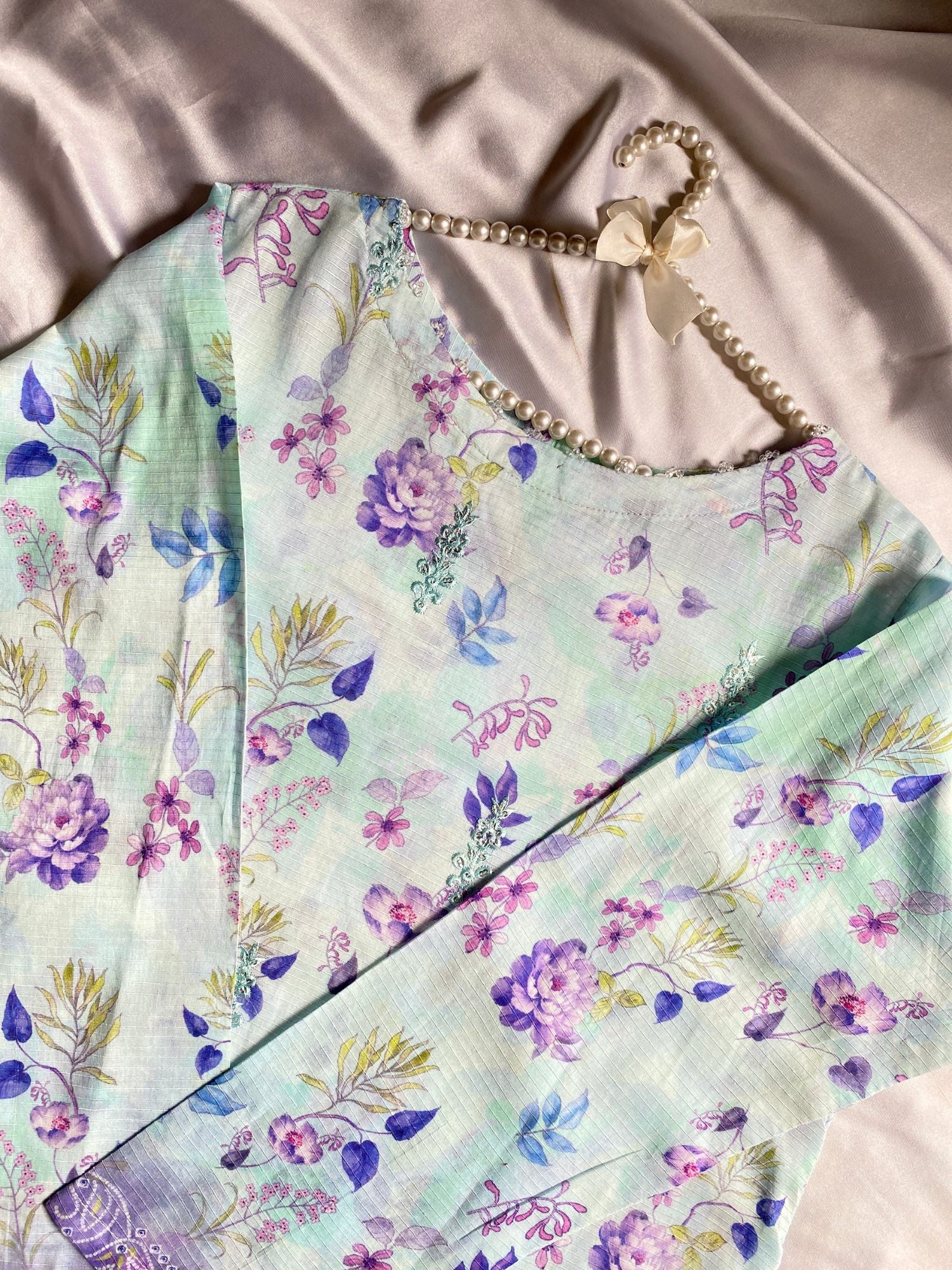 LAWN UNSTITCHED 12