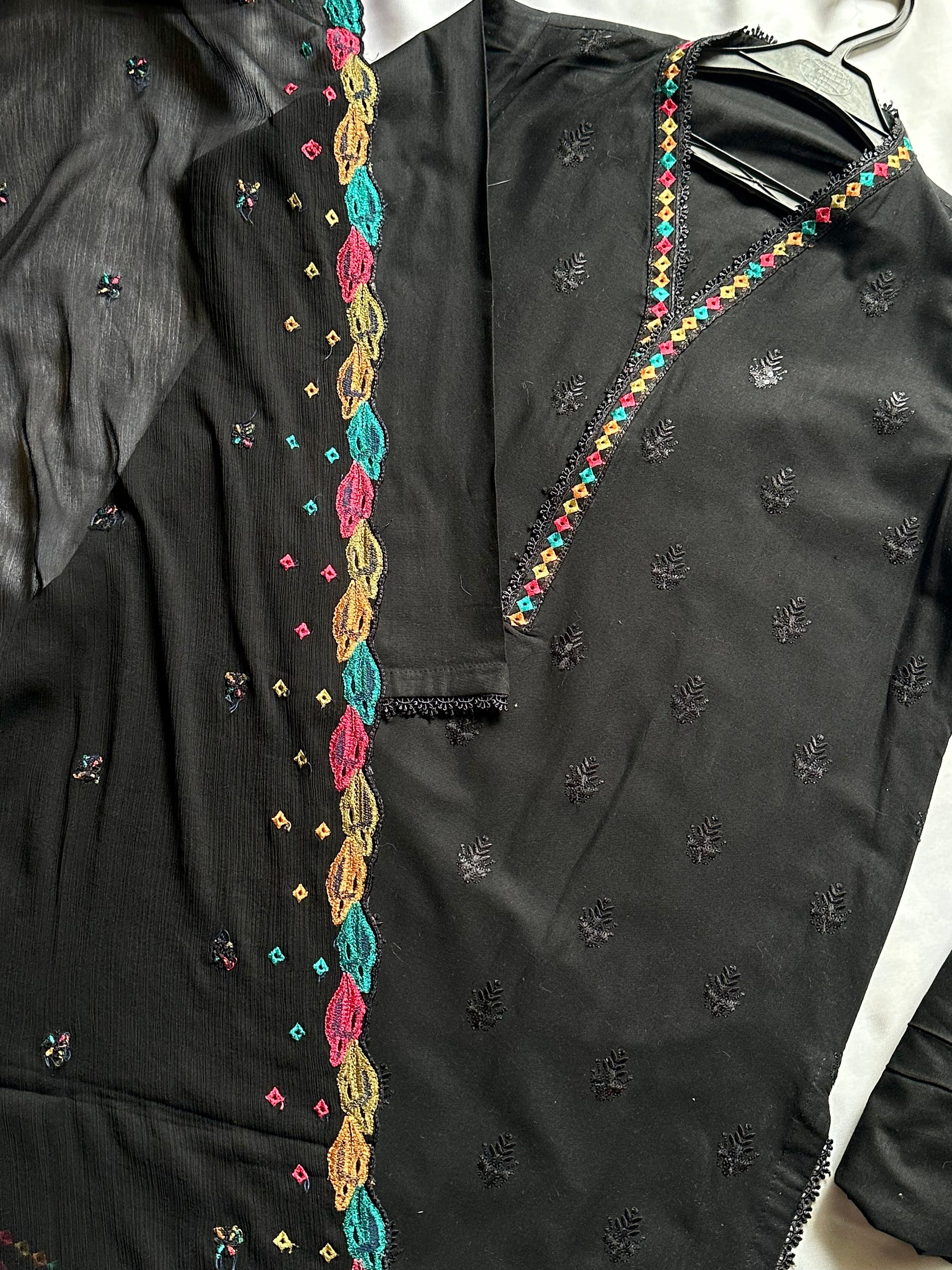 BLACK 3PC STITCHED