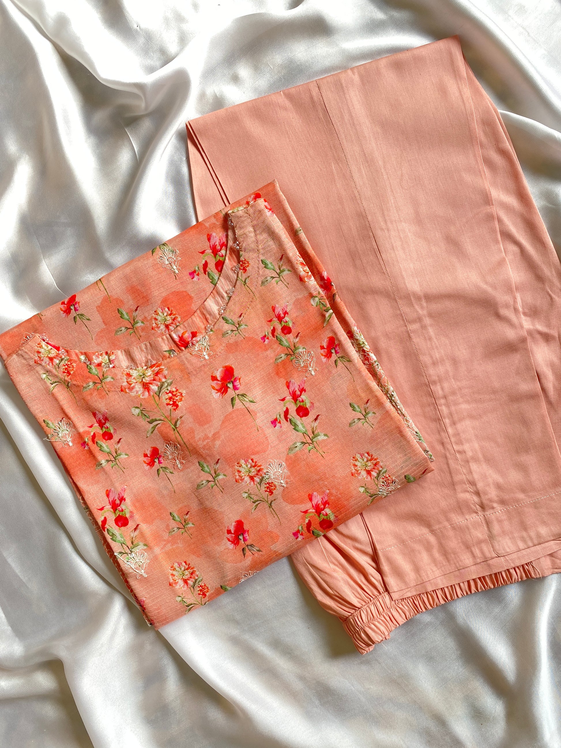 LAWN UNSTITCHED 15