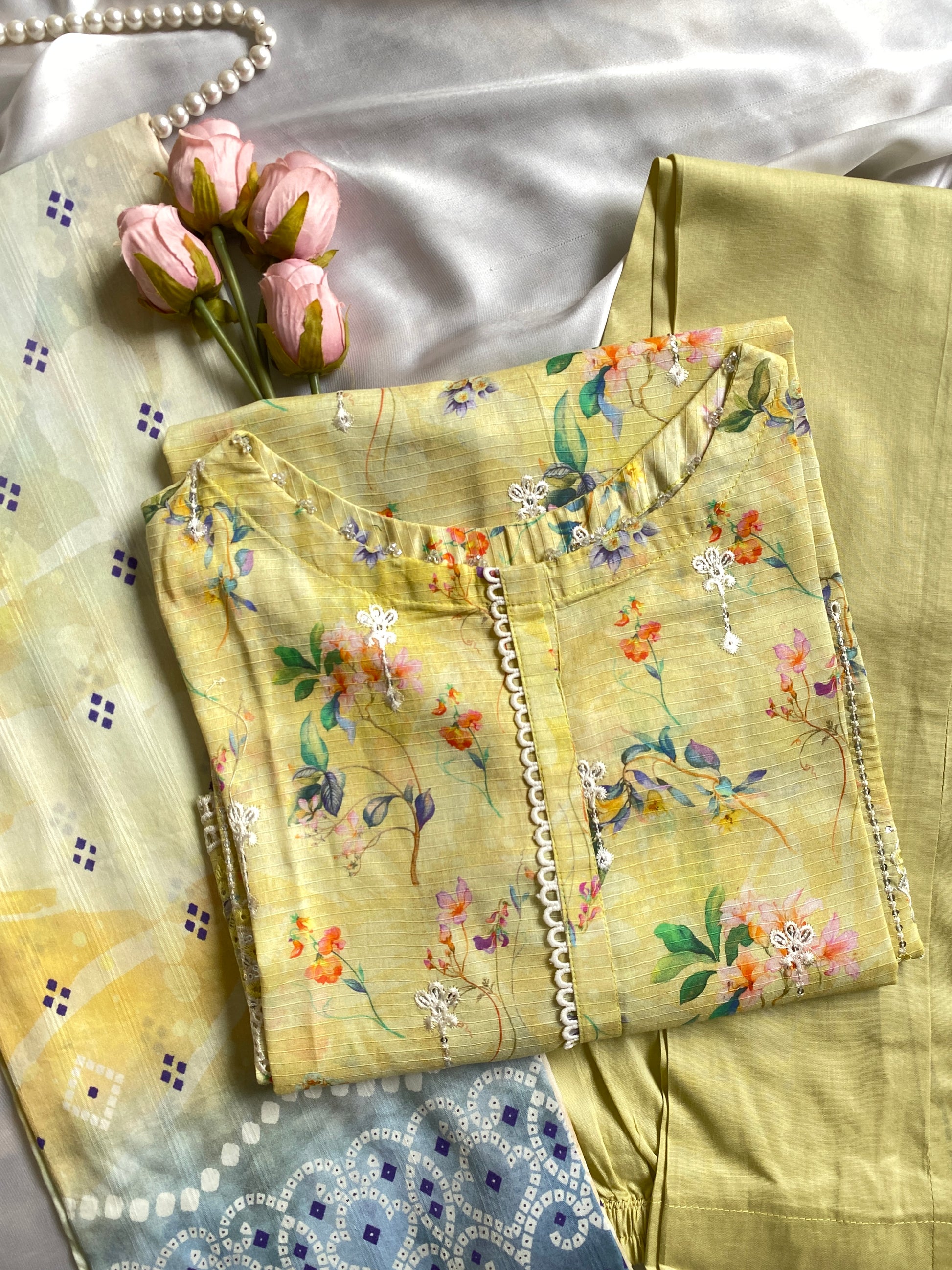 LAWN UNSTITCHED 11