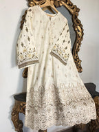 NR IVORY